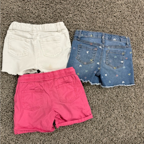Bundle of 3 pairs of girls Cat & Jack shorts, size 6 - Picture 11 of 11